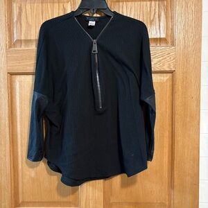 Vtg Ariella Black 1/4 Zip Ribbed Top w/ Vegan 1/2 Sleeves Women’s L - Made USA